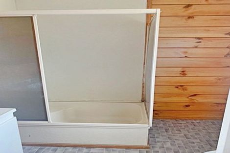 Photo of property in 13a Watson Street, Bulls, 4818