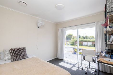 Photo of property in 71 Pipiroa Road, Ngatea, 3503