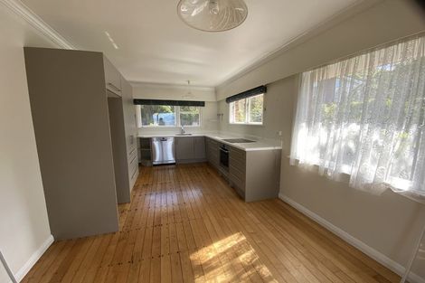 Photo of property in 37 Huntleigh Park Way, Ngaio, Wellington, 6035