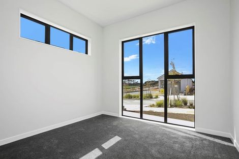 Photo of property in 57 Horokaka Street, Massey, Auckland, 0614