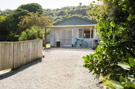 Photo of property in 57 Moana Road, Okitu, Gisborne, 4010