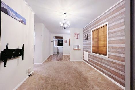 Photo of property in 74 Jellicoe Drive, Hamilton East, Hamilton, 3216