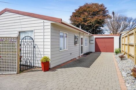 Photo of property in 9b Drake Street, Vogeltown, New Plymouth, 4310