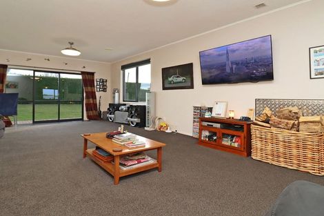 Photo of property in 86 Airedale Road, Weston, Oamaru, 9492