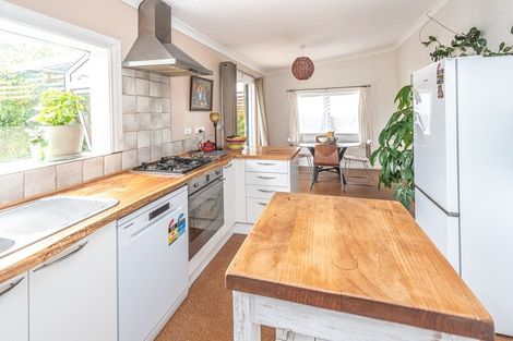 Photo of property in 25 Mason Terrace, Gonville, Whanganui, 4501