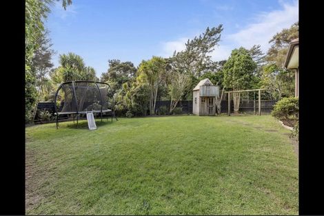 Photo of property in 16 Monkton Close, Greenhithe, Auckland, 0632