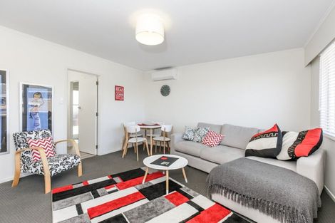 Photo of property in 4/104 Titirangi Road, New Lynn, Auckland, 0600