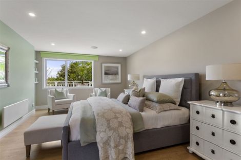 Photo of property in 50 Rawene Road, Birkenhead, Auckland, 0626