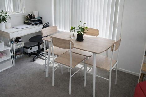 Photo of property in 2 Jeanette Street, Glenview, Hamilton, 3206