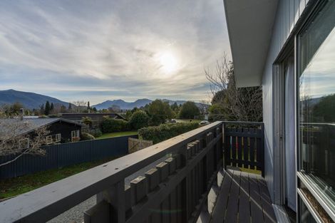 Photo of property in 25 Henry Street, Te Anau, 9600