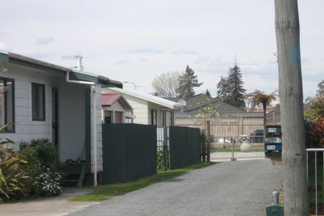 Photo of property in 15a Kawaha Point Road, Fairy Springs, Rotorua, 3015