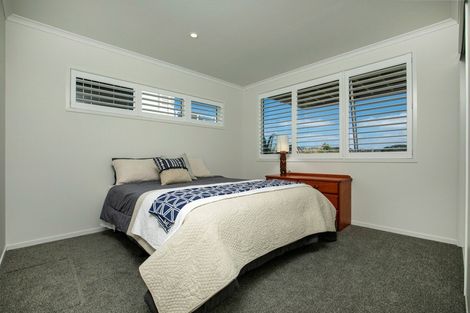 Photo of property in 73a Pinecrest Drive, Gulf Harbour, Whangaparaoa, 0930