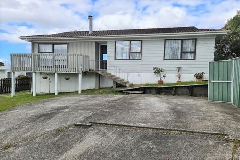 Photo of property in 28 Beauchamp Drive, Massey, Auckland, 0614