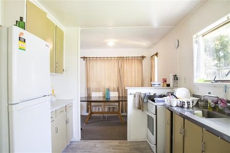 Photo of property in 58 Easton Park Parade, Glenfield, Auckland, 0629