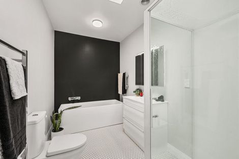 Photo of property in 21 Argentine Avenue, Miramar, Wellington, 6022