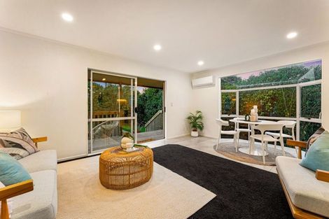 Photo of property in 13a Becroft Drive, Forrest Hill, Auckland, 0620