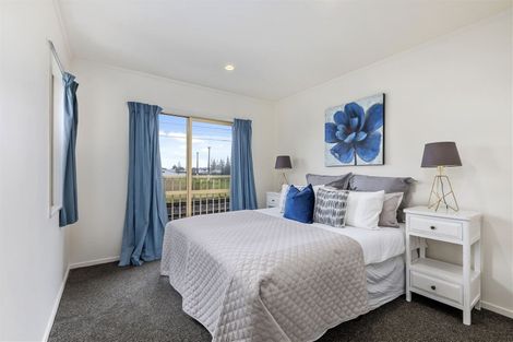 Photo of property in 7 Lockington Avenue, Henderson, Auckland, 0612