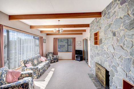 Photo of property in 20 Kinmont Crescent, Kinmont Park, Mosgiel, 9024