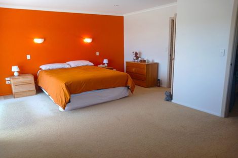 Photo of property in 9/11 Ocean View Road, Cable Bay, 0420