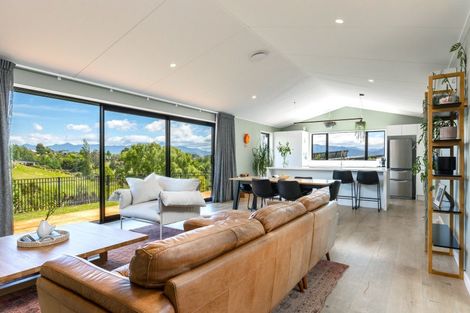 Photo of property in 19 Golf View Close, Fairhall, 7272