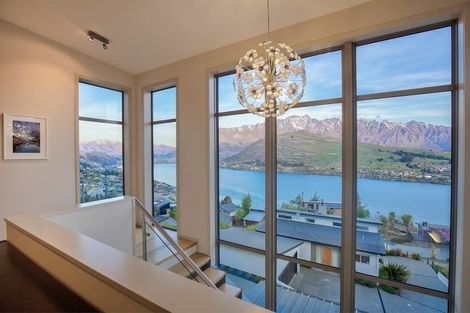 Photo of property in 23 Olivers Place, Queenstown, 9300