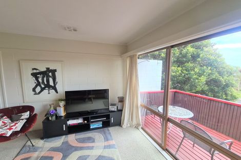 Photo of property in 2/1 Bishopgate Street, Birkdale, Auckland, 0626
