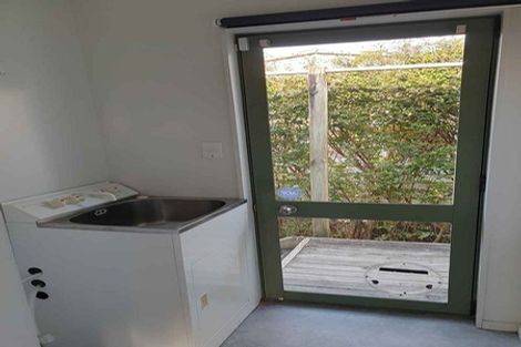 Photo of property in 17a Enderby Drive, Te Atatu Peninsula, Auckland, 0610