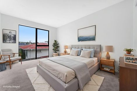 Photo of property in 8 Tiraumea Drive, Pakuranga, Auckland, 2010