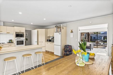 Photo of property in 31 Hadleigh Court, Paraparaumu, 5032