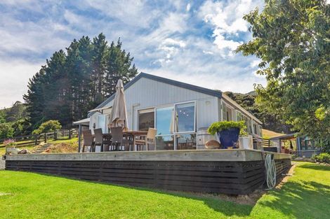 Photo of property in 288 Bellville Drive, Coromandel, 3506