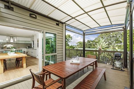 Photo of property in 88 Rising Parade, Fairview Heights, Auckland, 0632