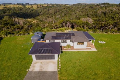Photo of property in 197 Awhitu Central Road, Awhitu, Waiuku, 2684