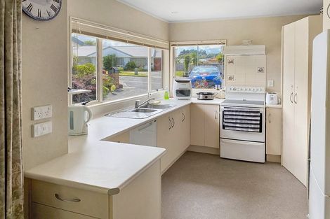 Photo of property in 8 Noone Close, Onerahi, Whangarei, 0110