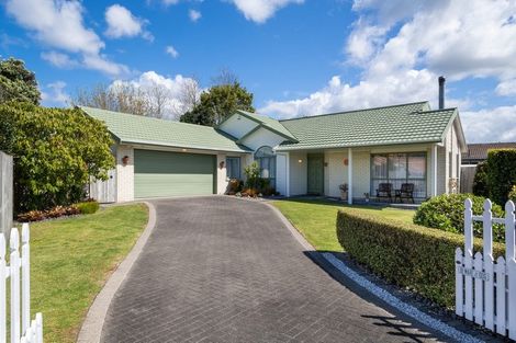 Photo of property in 33 Maurice Borich Place, Henderson, Auckland, 0610