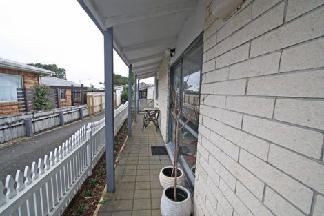 Photo of property in 47 Gilbert Street, New Plymouth, 4310