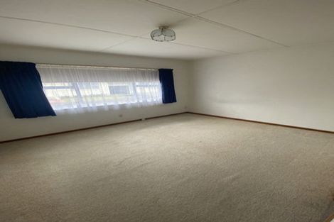 Photo of property in 12 Cambridge Street, Levin, 5510