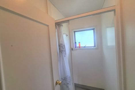 Photo of property in 2/1 Bishopgate Street, Birkdale, Auckland, 0626