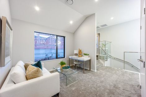 Photo of property in 7 Makumaku Place, Long Bay, Auckland, 0630