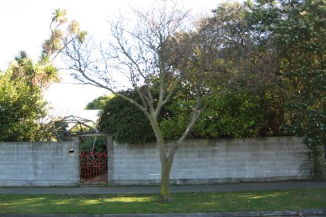 Photo of property in 106 Warren Crescent, Hillmorton, Christchurch, 8025