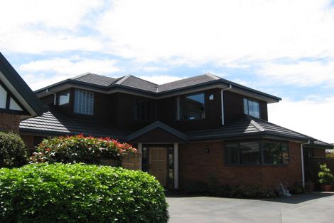 Photo of property in 33 Huntingdon Place, Avonhead, Christchurch, 8042