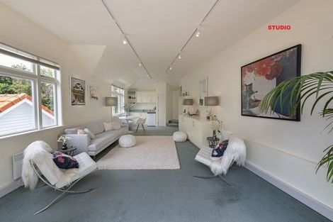 Photo of property in 17 Beere Haven Road, Seatoun, Wellington, 6022