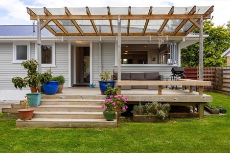 Photo of property in 10 Paulette Place, Queenwood, Hamilton, 3210