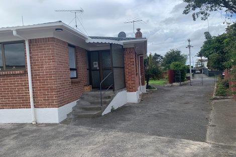 Photo of property in 7 Sutton Crescent, Papakura, 2110