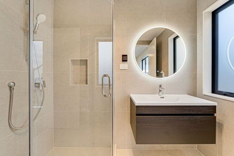 Photo of property in 10 Babos Avenue, Kumeu, 0810