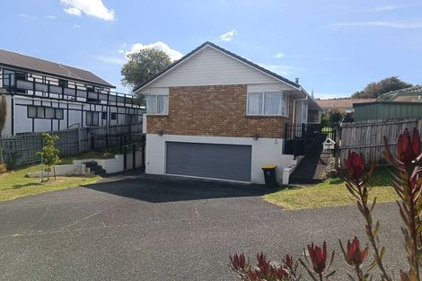 Photo of property in 3/166 Bradbury Road, Botany Downs, Auckland, 2010