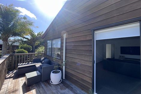 Photo of property in 14 Royalty Rise, Red Beach, 0932