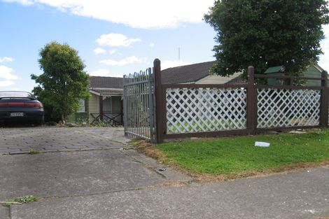 Photo of property in 54 Alabaster Drive, Papatoetoe, Auckland, 2025