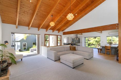 Photo of property in 56 Rewa Rewa Valley, Tairua, 3508