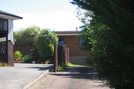 Photo of property in 14 Naviti Place, Browns Bay, Auckland, 0630