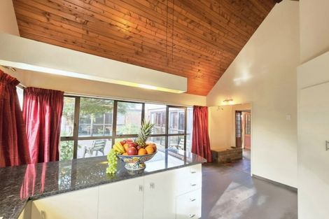 Photo of property in 100 Rimu Road, Raumati Beach, Paraparaumu, 5032